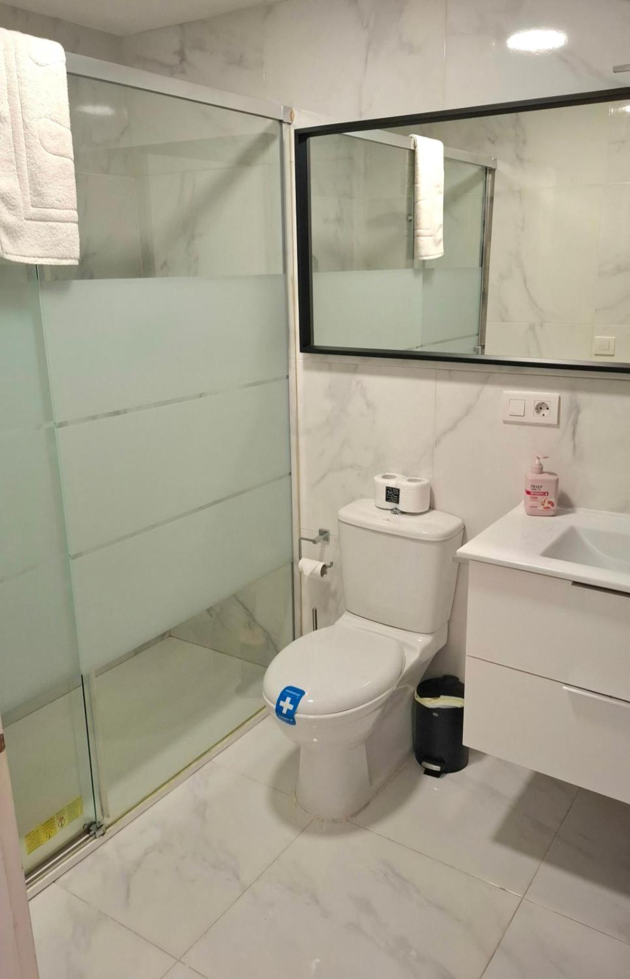 Moderno Apartamento Con Garaje Privado En El Centro De Vigo Zimmer foto