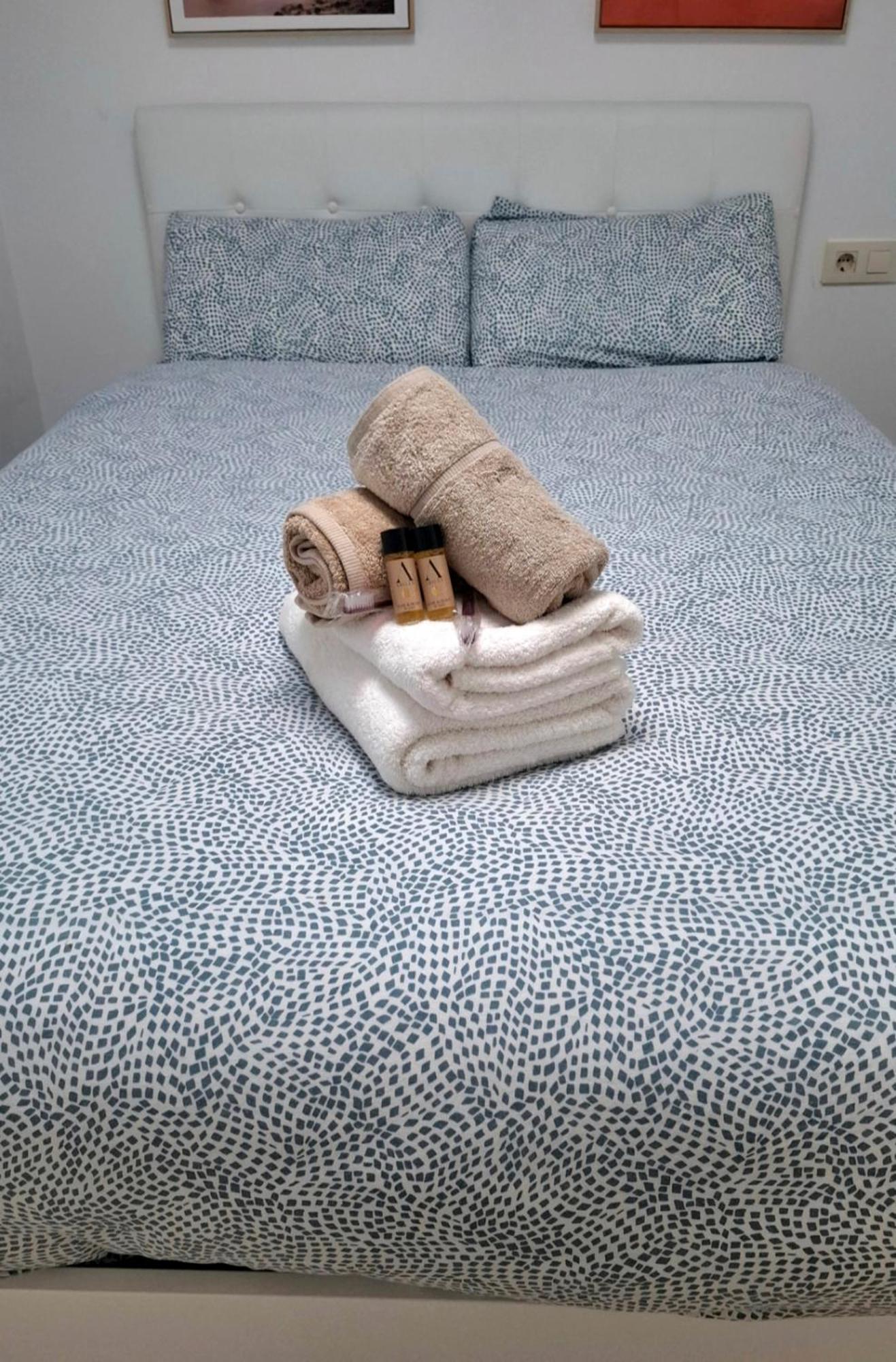 Moderno Apartamento Con Garaje Privado En El Centro De Vigo Zimmer foto